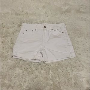 AE White Midrise Short